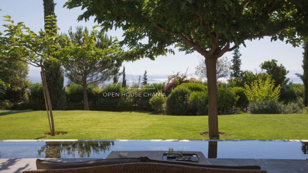 A most exclusive, high-end Villa in Prophitis Elias, Chania.