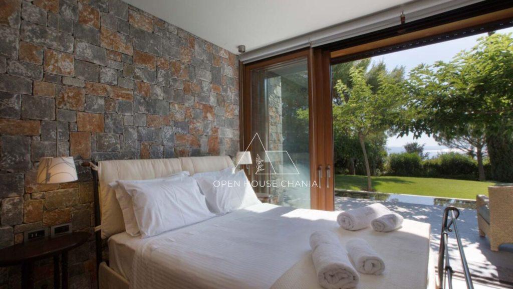 A most exclusive, high-end Villa in Prophitis Elias, Chania.