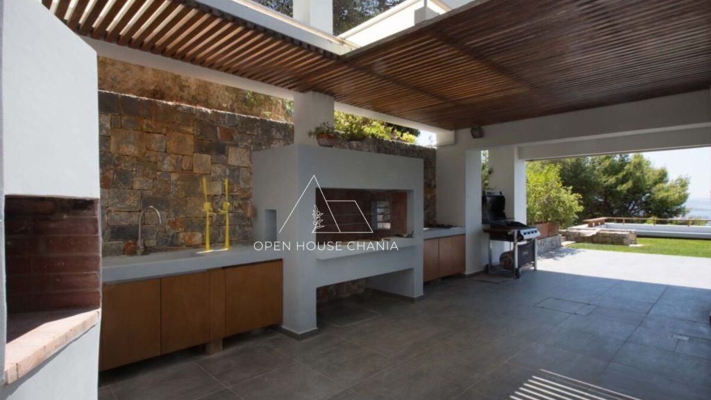 A most exclusive, high-end Villa in Prophitis Elias, Chania.