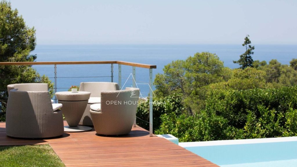 A most exclusive, high-end Villa in Prophitis Elias, Chania.