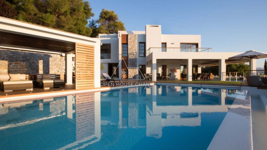 A most exclusive, high-end Villa in Prophitis Elias, Chania.