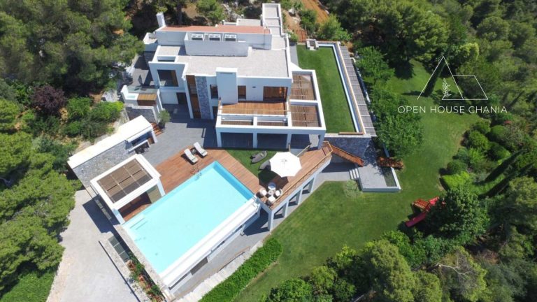 A most exclusive, high-end Villa in Prophitis Elias, Chania.