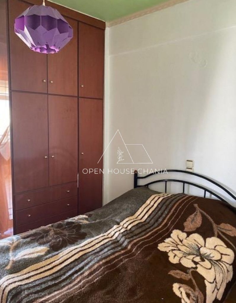 A LARGE APARTMENT IN CHANIA CENTER