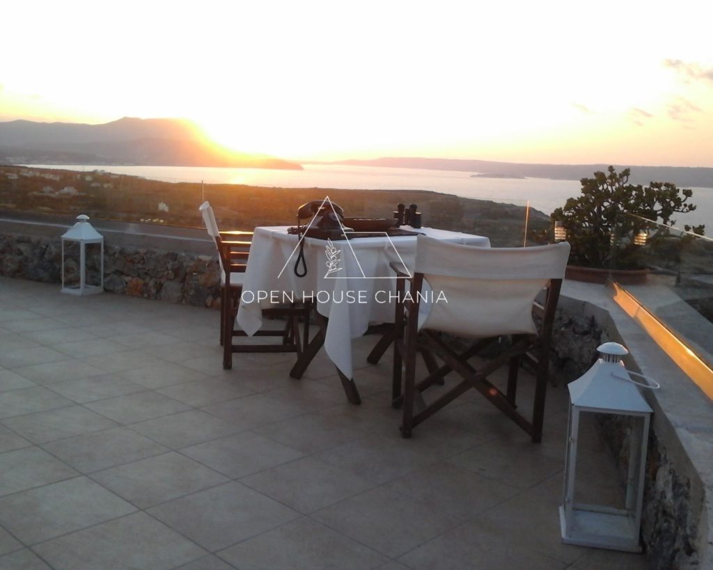 A Large Seaview Villa & 2 Adjacent Plots In Kokkino Chorio