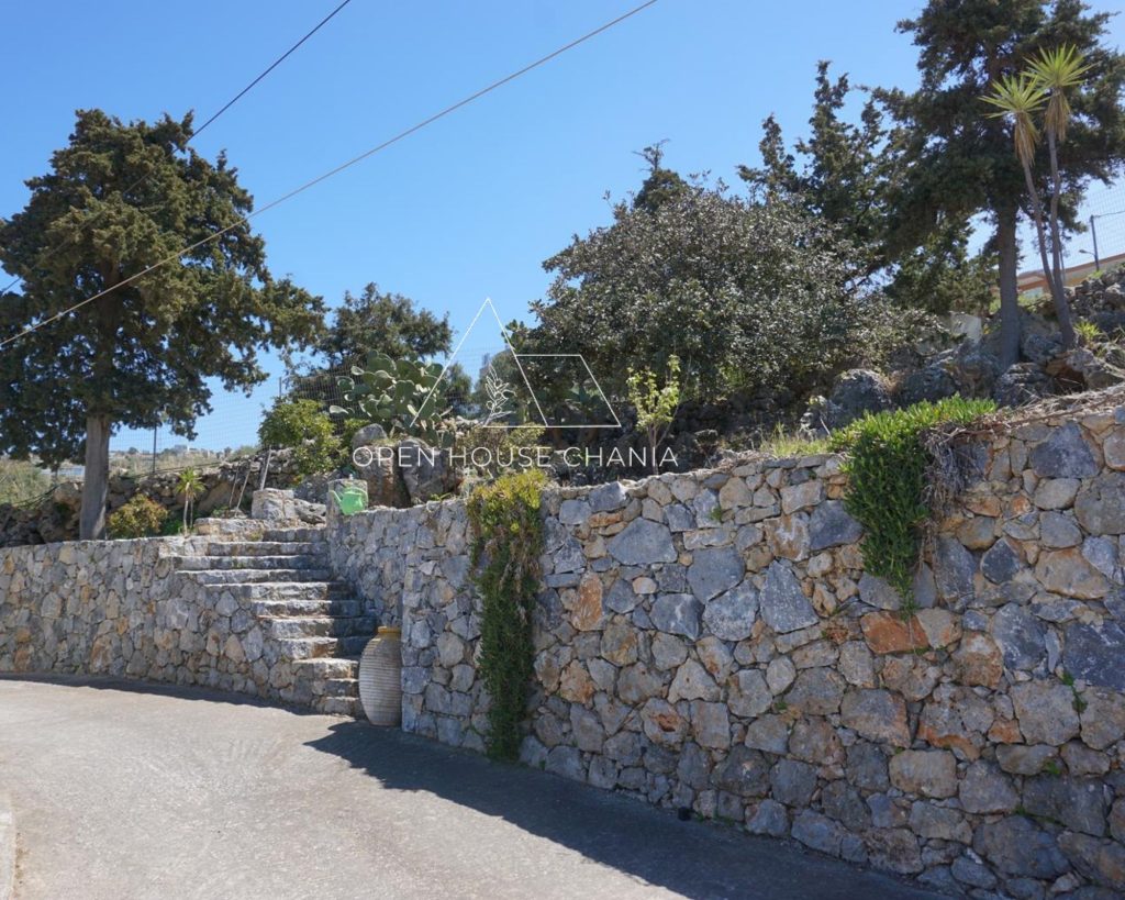 A Large Seaview Villa & 2 Adjacent Plots In Kokkino Chorio