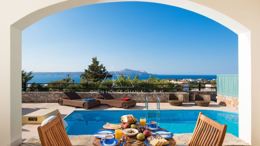 A 5-Villa complex with amazing views in Plaka