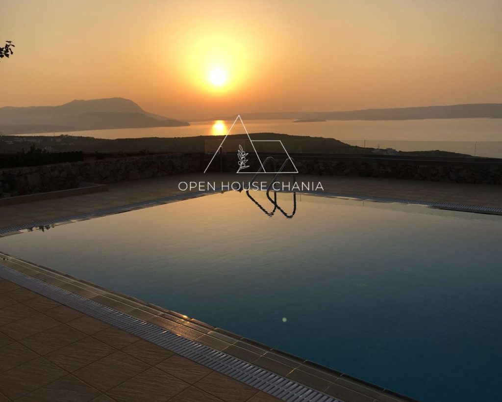 A Large Seaview Villa & 2 Adjacent Plots In Kokkino Chorio