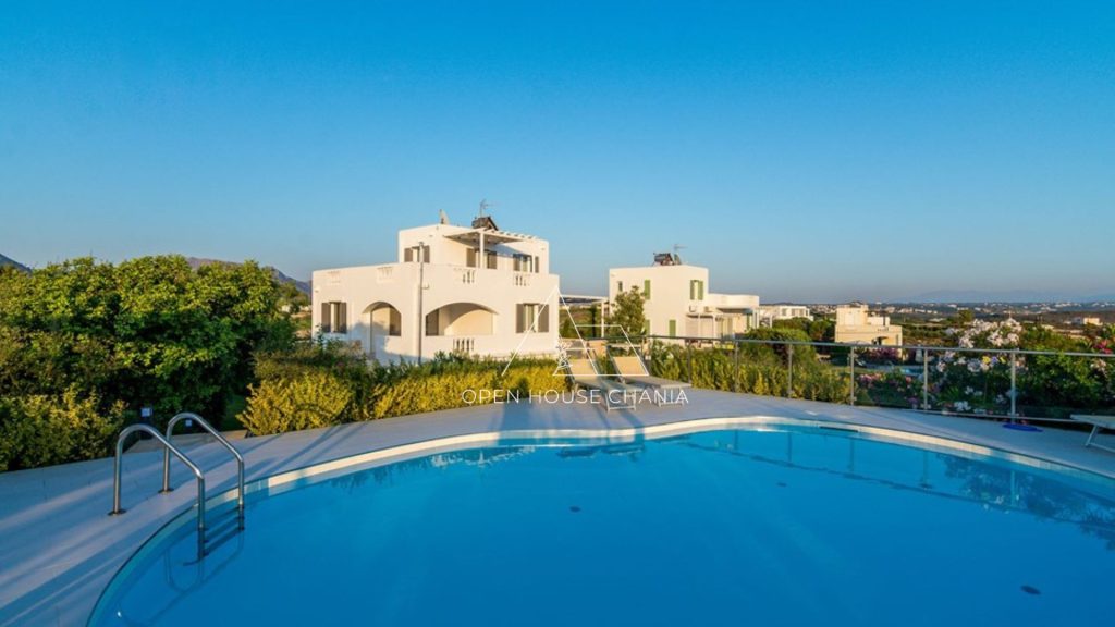 4-Bedroom villa with a pool & sea view in Tersanas