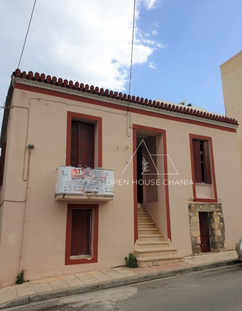 A STONE HOUSE OF 223 SQ.M. IN AGIOS IOANNIS