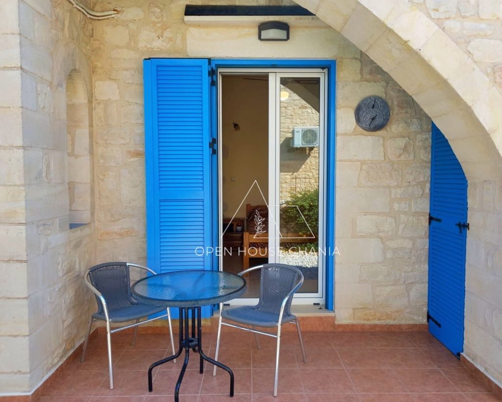 A two-level stone-built house of 2 beds in Drapanos