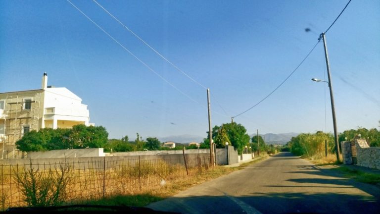 A LAND-PLOT 300 M FROM THE BEACH OF TAVRONITIS