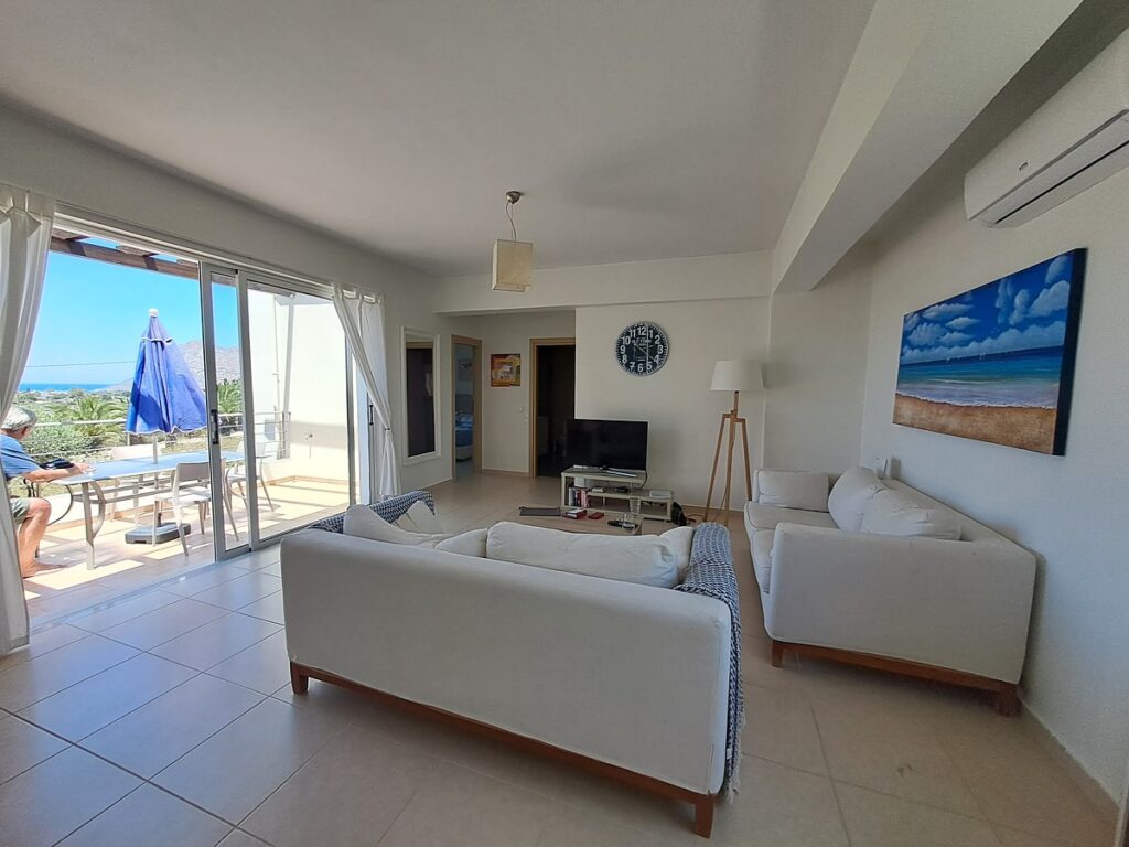 A FINE APARTMENT CLOSE TO THE BEACH