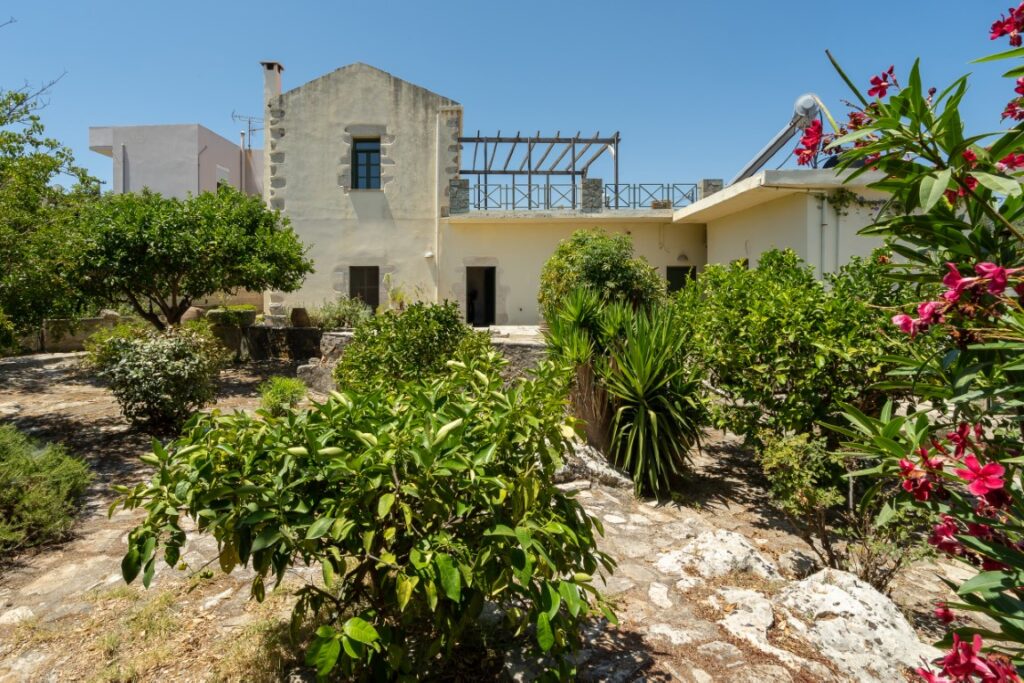 THREE PROPERTIES IN ONE IN PLAKA