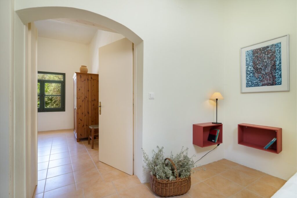 THREE PROPERTIES IN ONE IN PLAKA