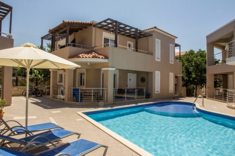 A TWO-BEDROOM VILLA IN MALEME