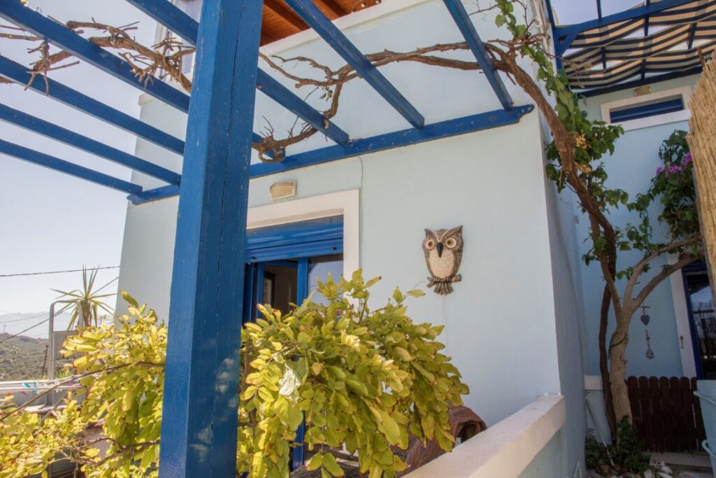 Α LOVELY 3-BEDROOM HOUSE IN TAVRONITIS