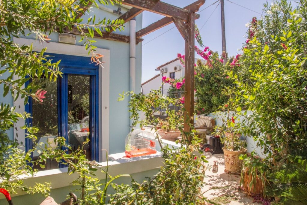 Α LOVELY 3-BEDROOM HOUSE IN TAVRONITIS