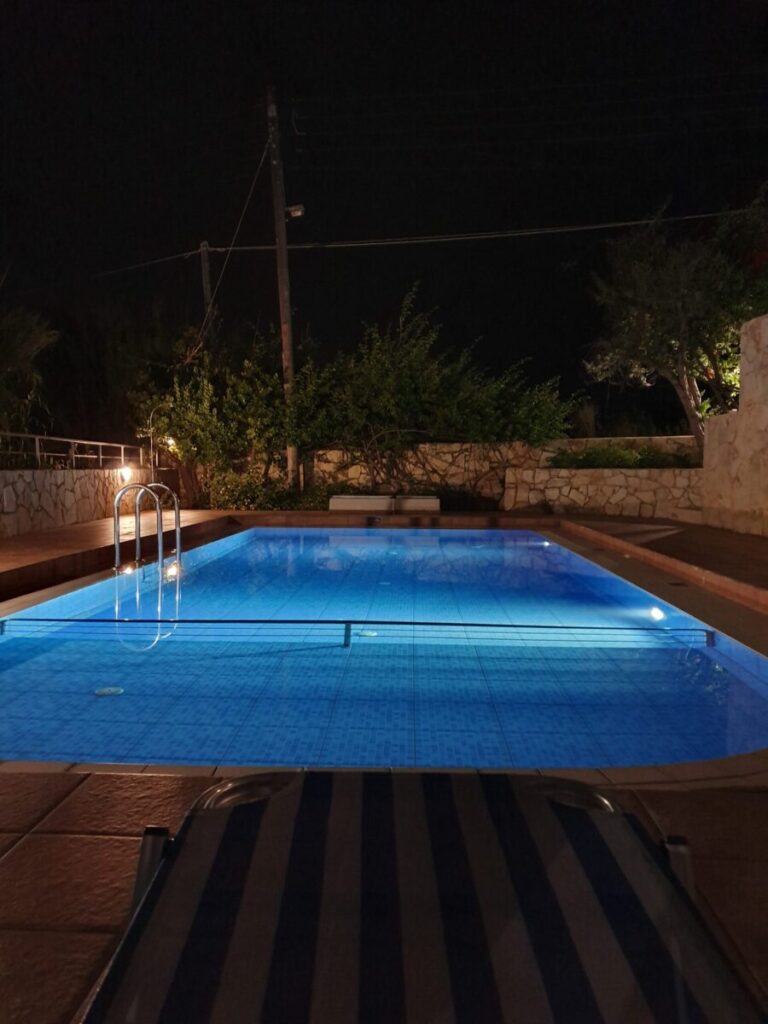 Detached house with private pool in Kolymbari