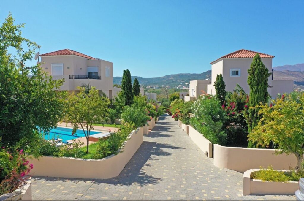 Detached house with private pool in Kolymbari