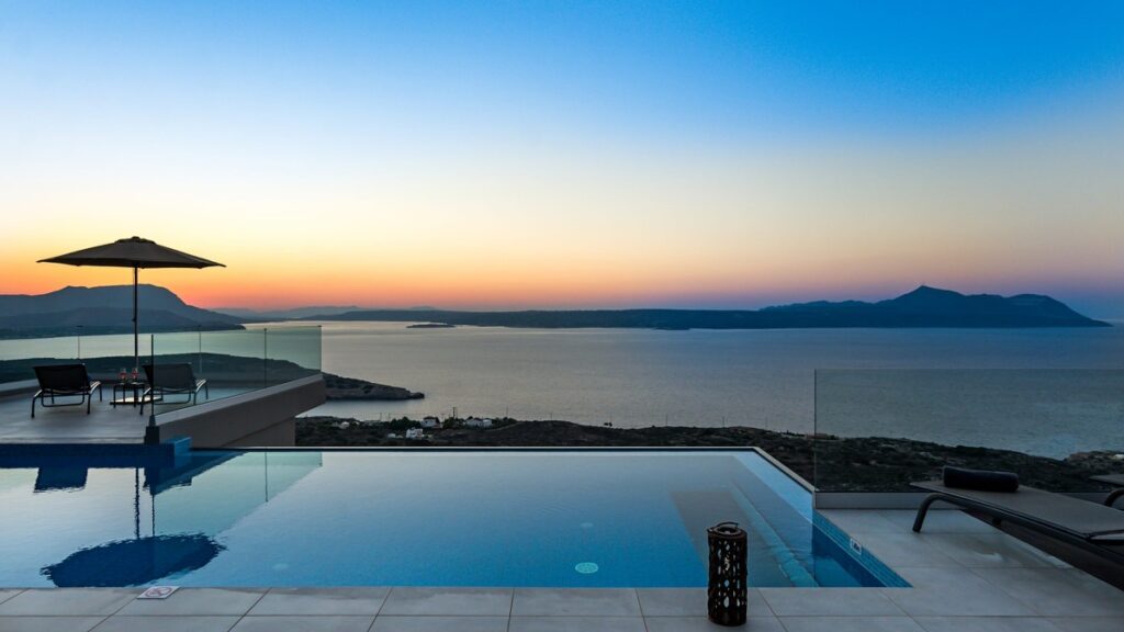 A DESIGNER VILLA WITH STUNNING VIEWS