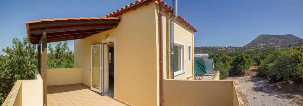 A TWO-LEVEL, TWO BEDROOM VILLA IN ALMYRIDA