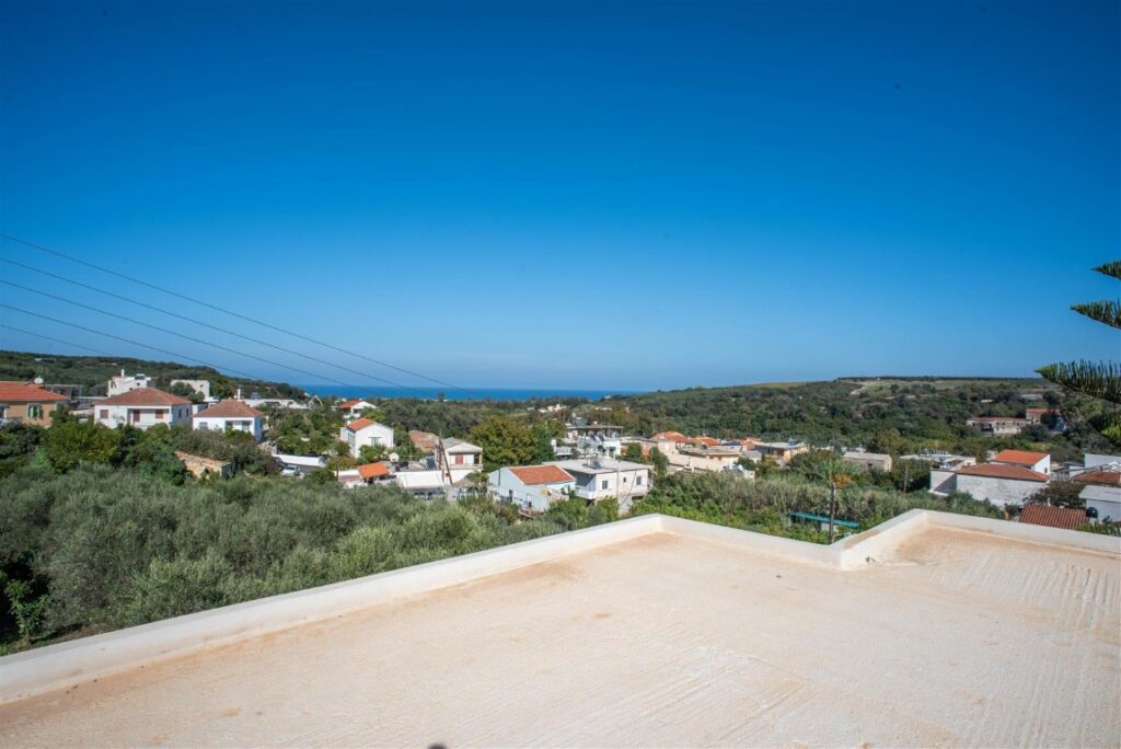 A PROPERTY WITH UNOBSTRUCTED VIEWS IN GERANI