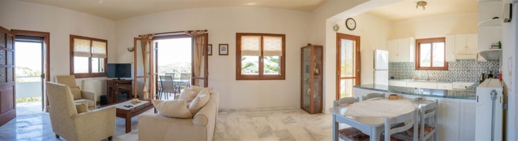 A PROPERTY WITH UNOBSTRUCTED VIEWS IN GERANI