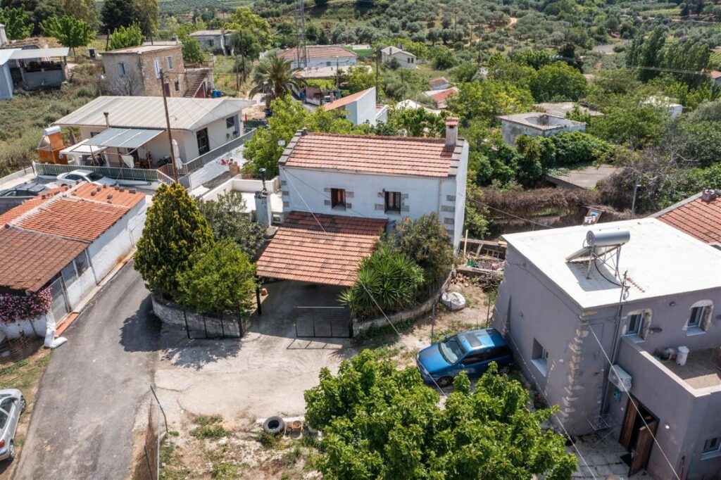 EXCEPTIONAL DOUBLE PROPERTY IN KONTOPOYLA