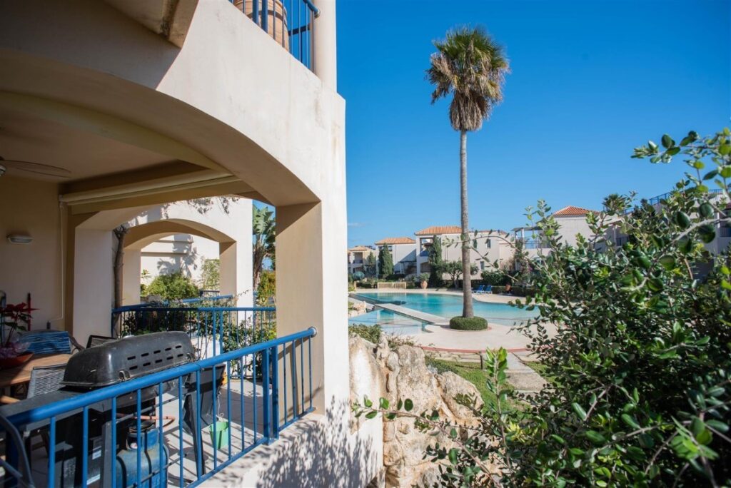 Α TWO-LEVEL CONDO A FEW STEPS FROM THE BEACH OF MALEME