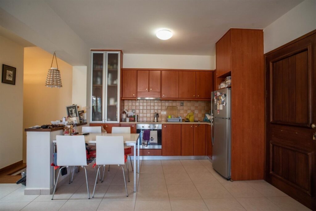 Α TWO-LEVEL CONDO A FEW STEPS FROM THE BEACH OF MALEME