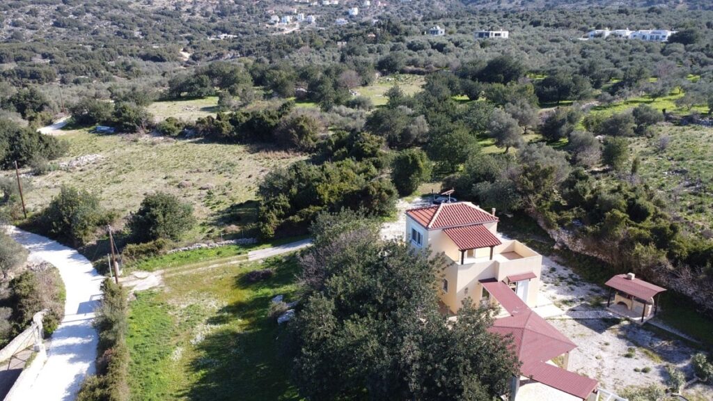 A SERENITY HAVEN IN AGIOS VASILIOS (AMYRIDA)