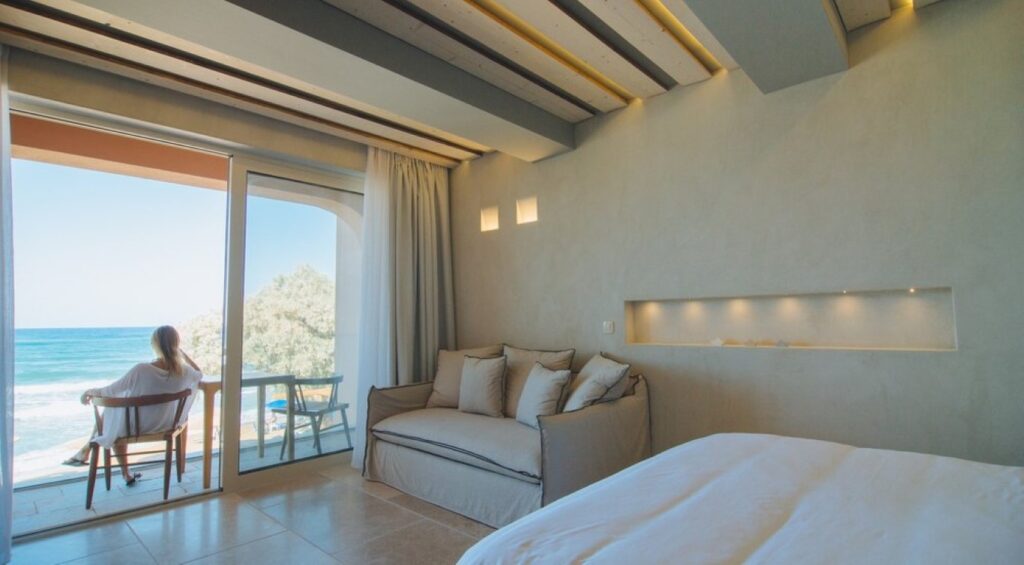 HIGH-END BOUTIQUE HOTEL IN AGIA MARINA