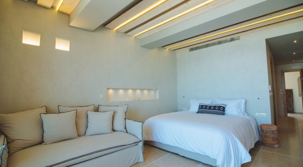 HIGH-END BOUTIQUE HOTEL IN AGIA MARINA