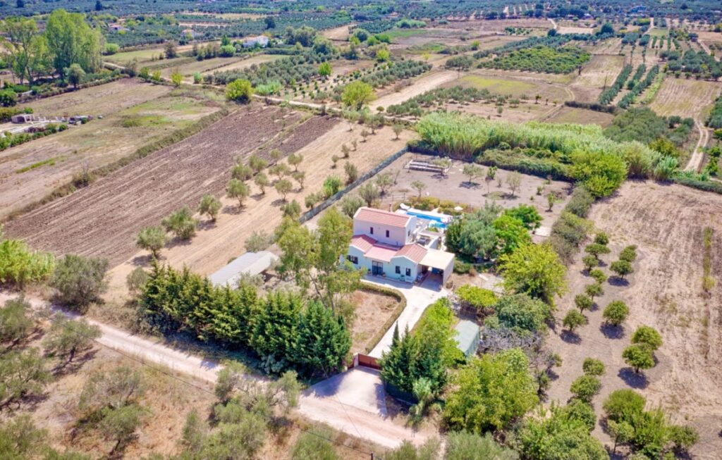 A RECENTLY BUILT VILLA IN A GREEN OASIS IN ARMENOI