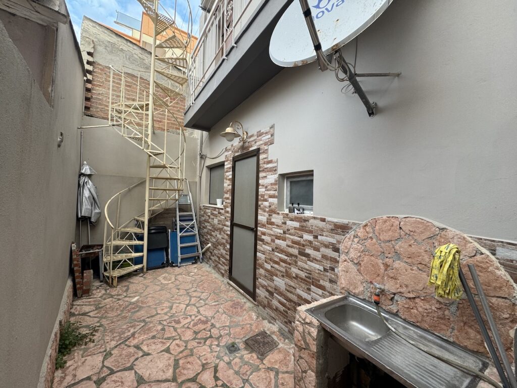 A Three-bedroom Two-Storey House in Nea Chora