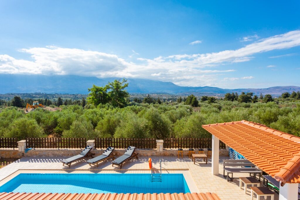 Two Independent Houses With Pools in Kefalas