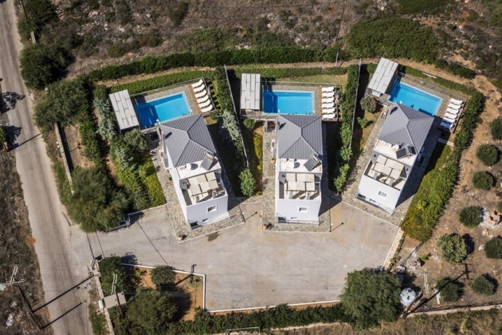 181 SQM VILLA IN STAVROS