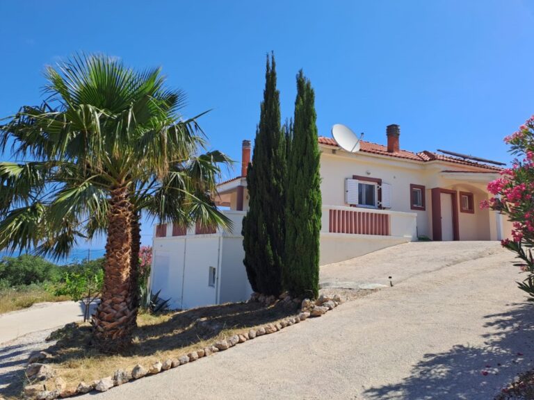 SINGLE-FAMILY HOUSE WITH SEA & MOUNTAIN VIEWS NEAR VAMOS ON A 4000 SQM PLOT