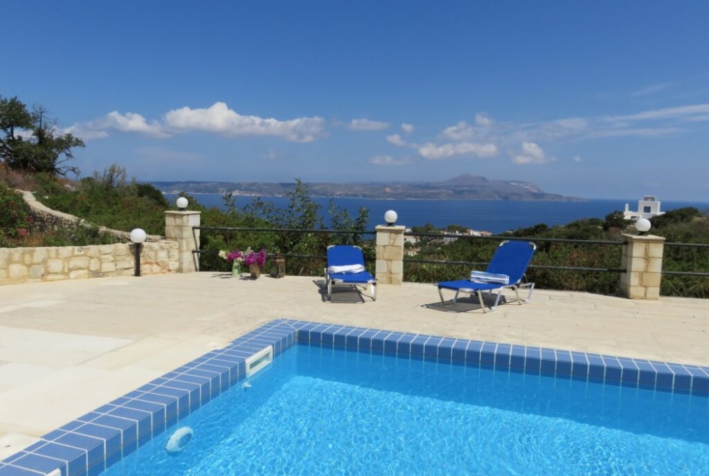 SEA-VIEW HOUSE WITH GUEST APARTMENT & POOL IN PLAKA