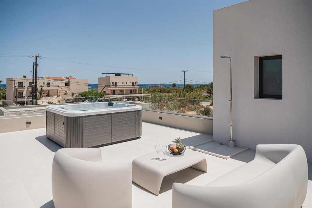 A NEW COMPLEX OF LUXURY VILLAS A FEW STEPS FROM THE BEACH OF MALEME