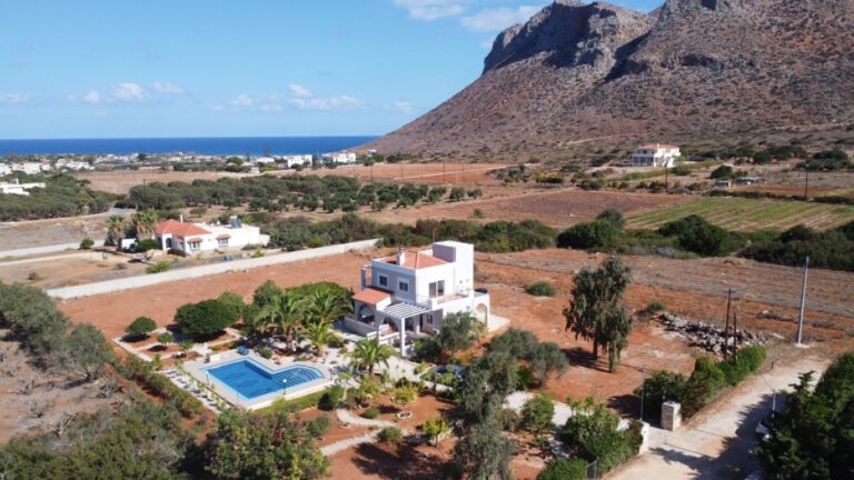 EXPANSIVE VILLA WITH POOL, CAPTIVATING SEA AND MOUNTAIN VIEWS IN STAVROS