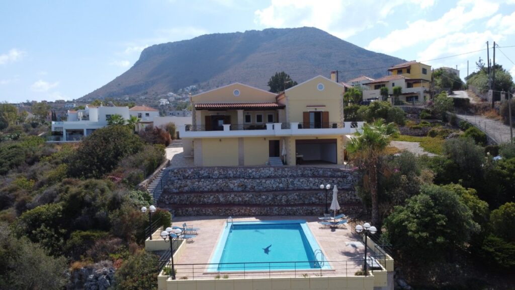 SEA VIEW VILLA WITH A POOL AND SIGNIFICANT EXTRA CAPACITY IN KOKKINO CHORIO