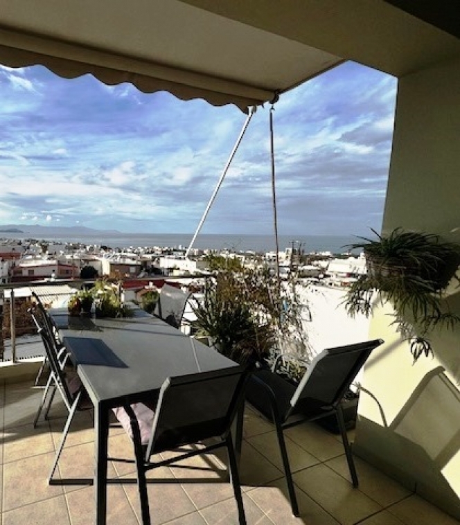 A 80 SQM APARTMENT WITH EXPANSIVE VIEWS IN CHALEPA