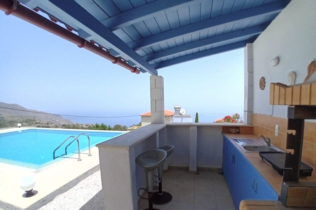 FOR SALE A THREE BEDROOM SEA VIEW VILLA WITH A POOL IN KEFALAS