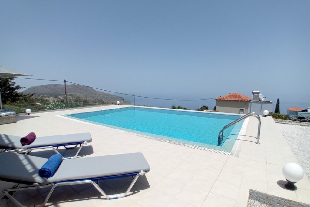 FOR SALE A THREE BEDROOM SEA VIEW VILLA WITH A POOL IN KEFALAS