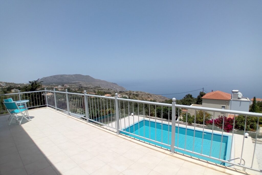 FOR SALE A THREE BEDROOM SEA VIEW VILLA WITH A POOL IN KEFALAS