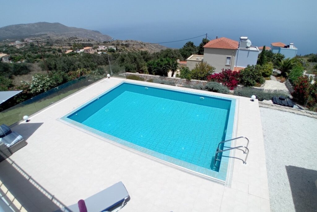 FOR SALE A THREE BEDROOM SEA VIEW VILLA WITH A POOL IN KEFALAS