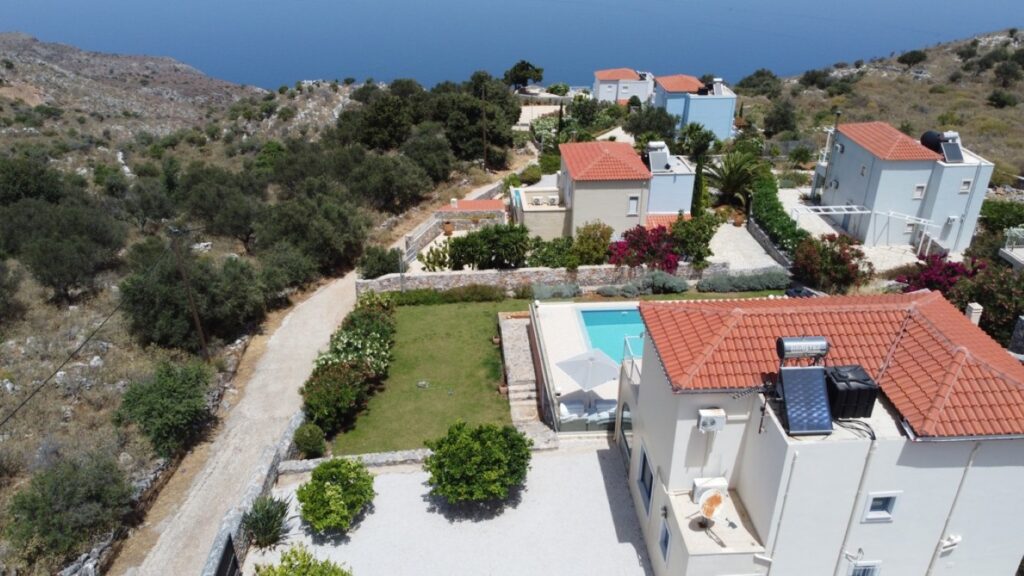 FOR SALE A THREE BEDROOM SEA VIEW VILLA WITH A POOL IN KEFALAS